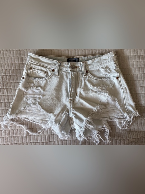 Abercrombie & Fitch Pants - Abercrombie & Fitch Low Rise Short White Waist 24